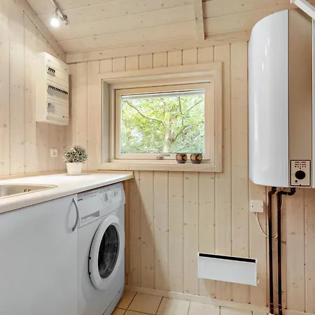 2 Bedroom Gorgeous In *