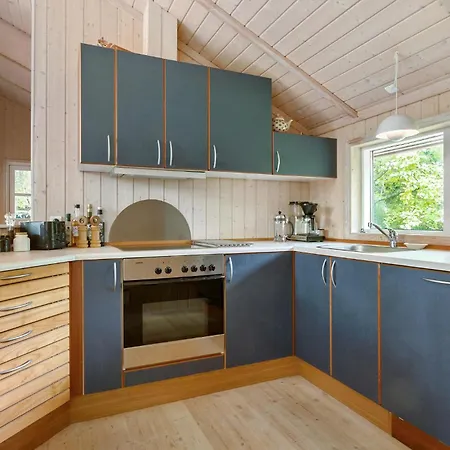 Lovely In With Kitchen Holiday home