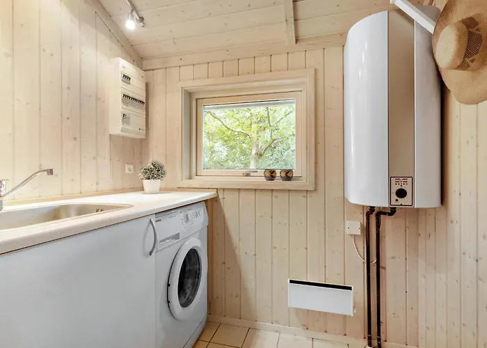 2 Bedroom Gorgeous In *